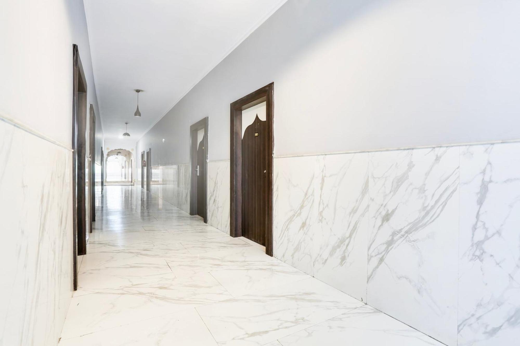 Super Collection O Bhiwadi Hotel Екстериор снимка
