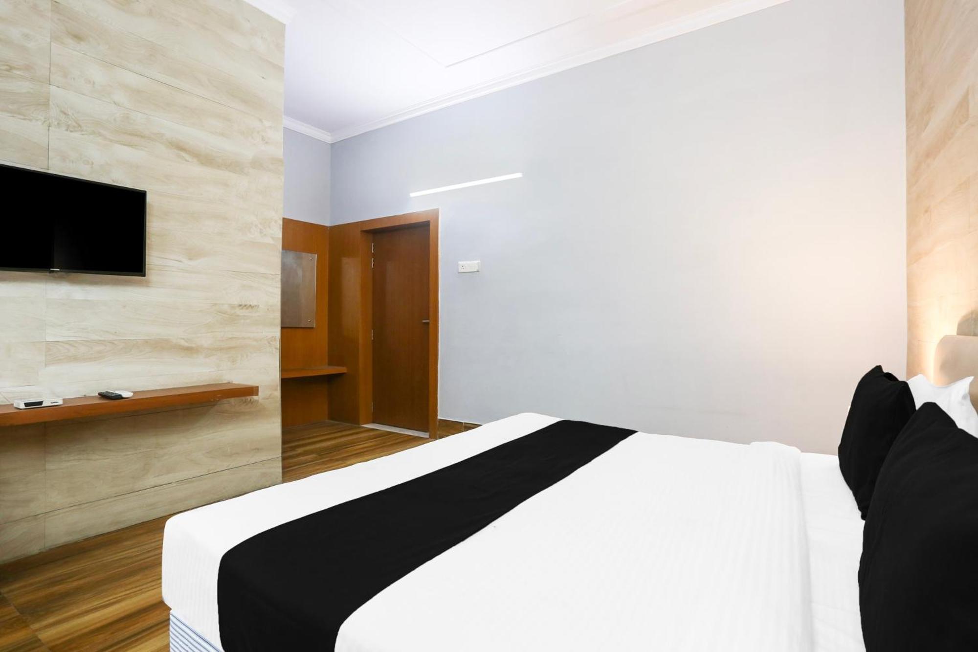 Super Collection O Bhiwadi Hotel Екстериор снимка