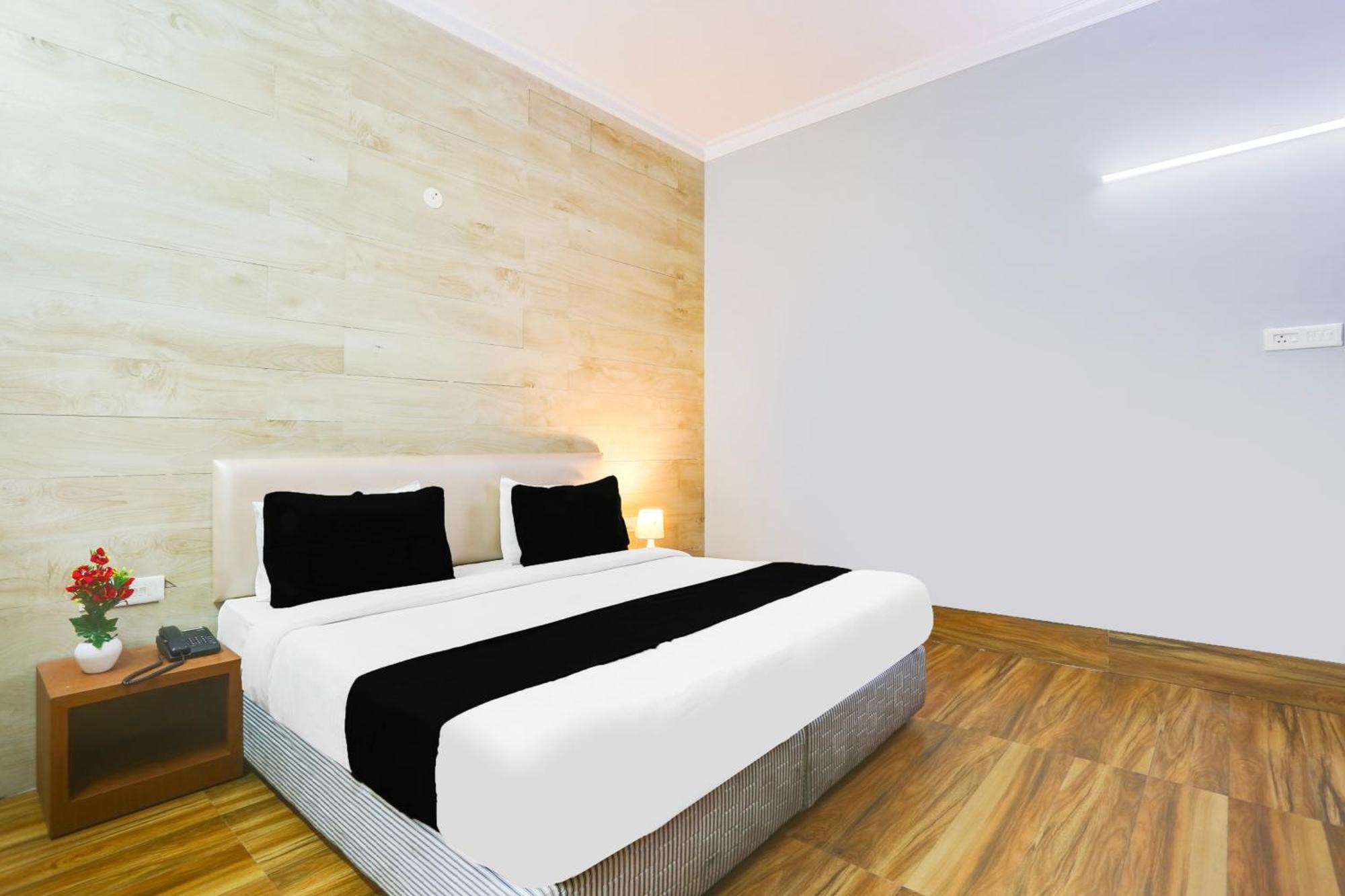 Super Collection O Bhiwadi Hotel Екстериор снимка