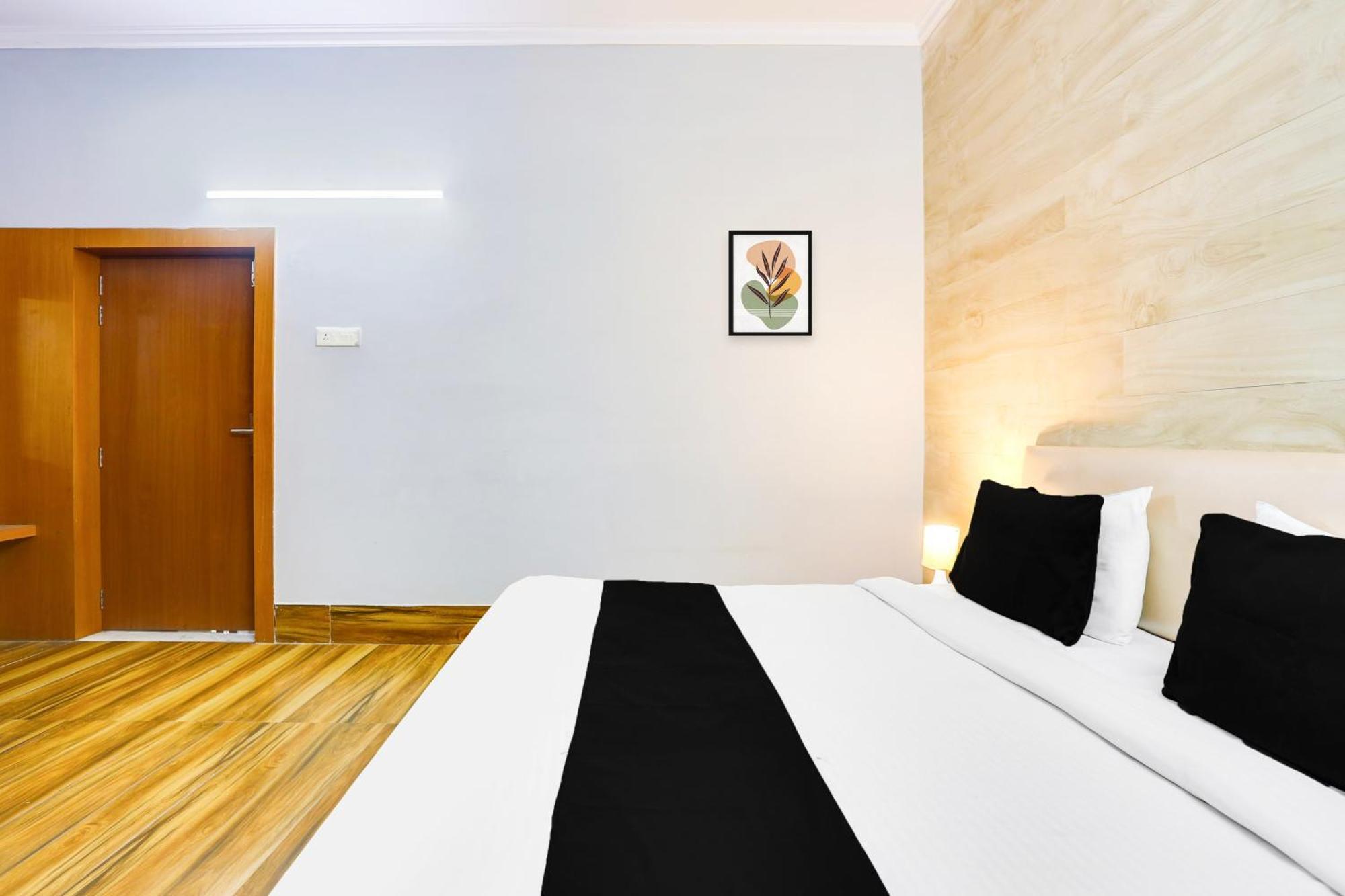 Super Collection O Bhiwadi Hotel Екстериор снимка